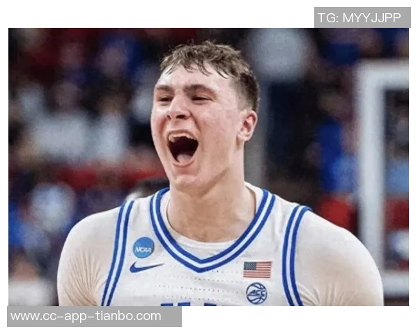 克尼佩尔连续三场得分20首次突破30分表现出色助球队赢得胜利