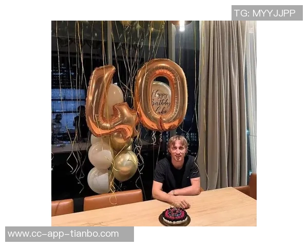 莫德里奇在40岁时成就超越德布劳内的辉煌表现