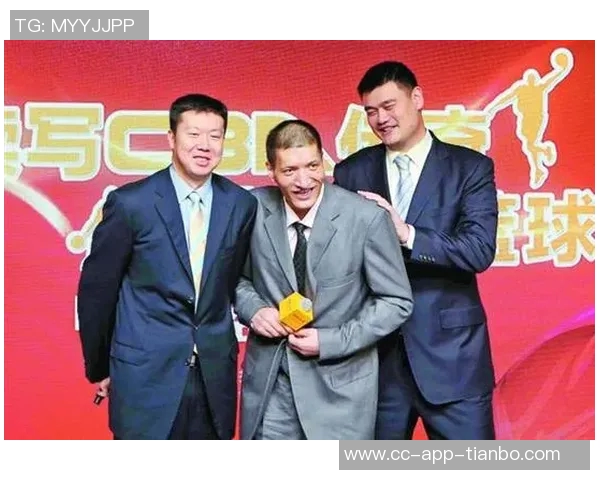 姚明在中国赛重聚老友期待与一哥探讨养老金话题