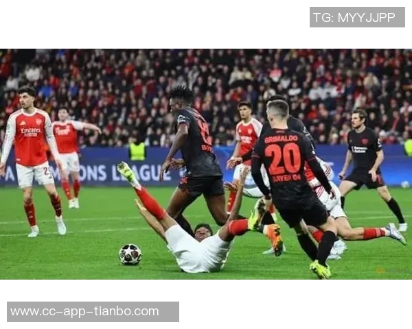 那不勒斯巴黎勒沃库森争夺20岁弗莱堡中场新星曼赞比